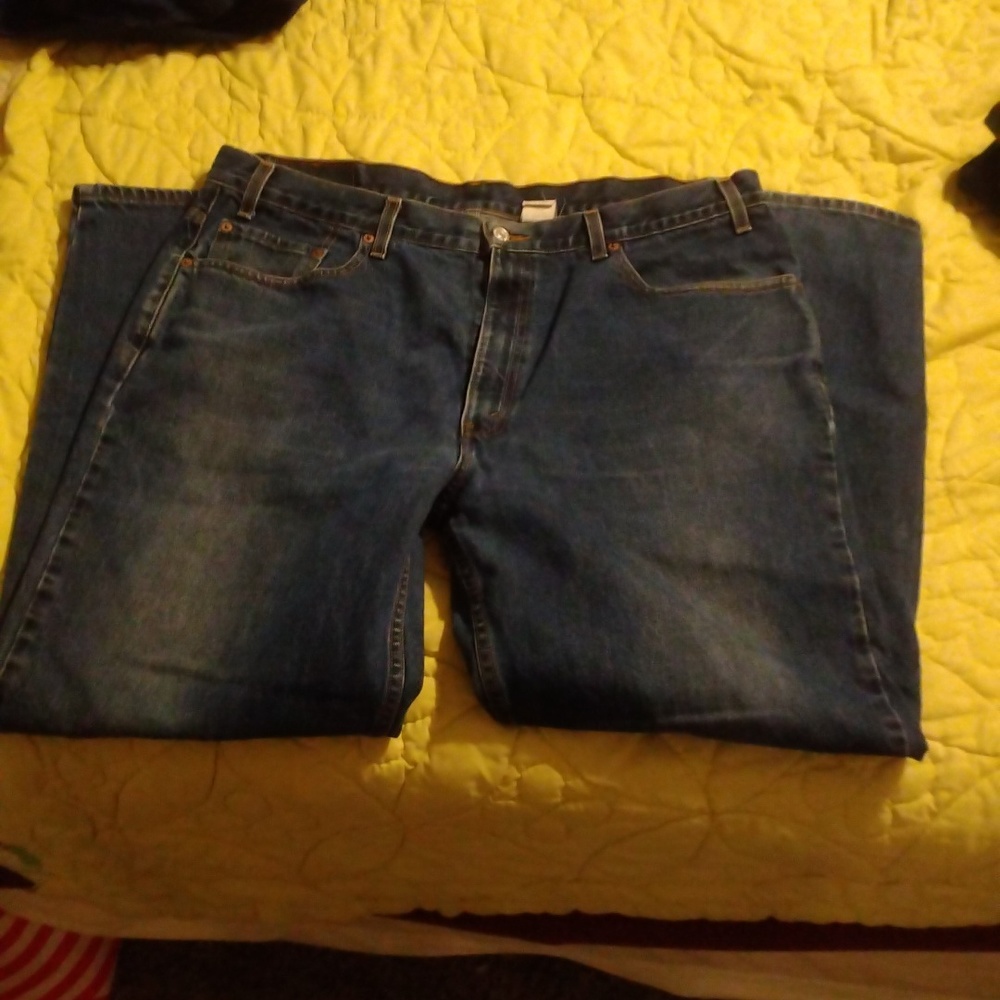 Levi jeans 550s size 40 30